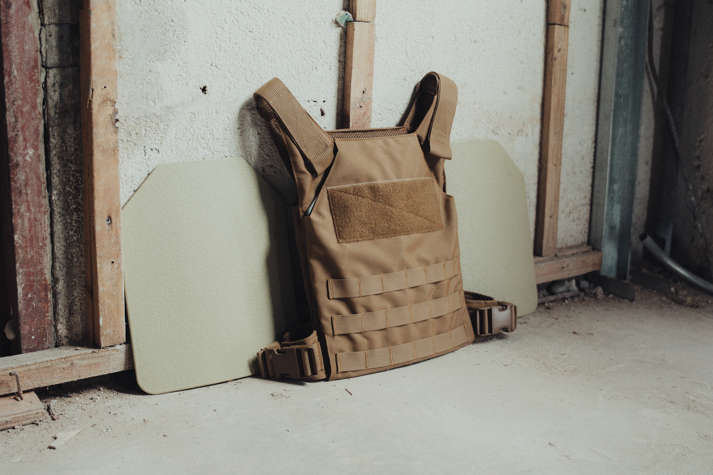 The plate carrier included in the Level III Essential Armor Bundle+.