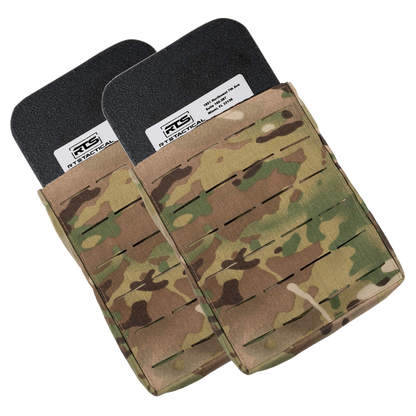 Two camouflage-colored tactical pouches hold black protective armor plates, partially visible.