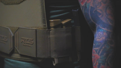 A close up of the RTS Tactical Sleek Plate Carrier with room to hold extra magazinees. 